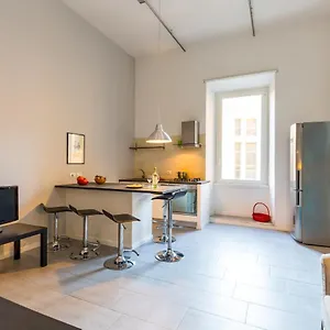 Assisi Style Flat Trastevere Rome